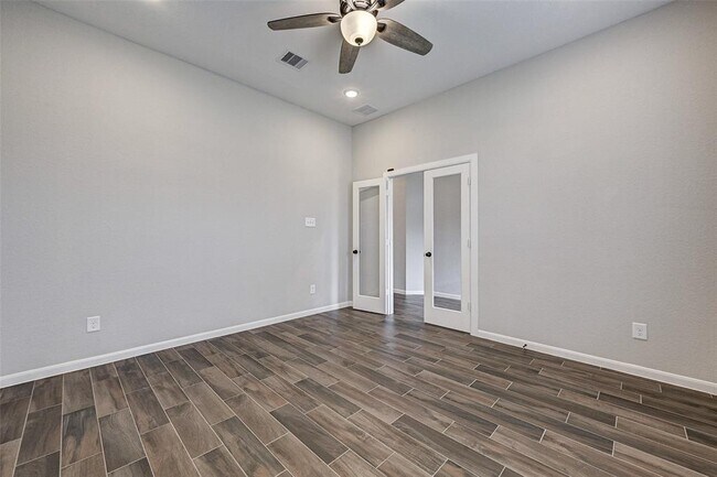 Building Photo - 25403 Kidwiler Dr