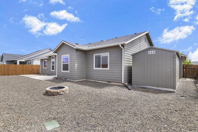 Building Photo - 6518 E Fairmount St