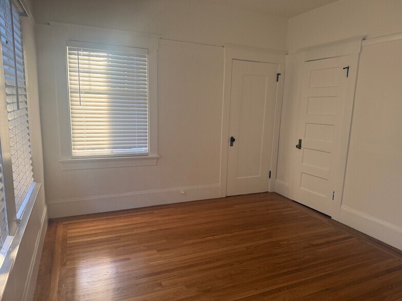 Front Bedroom - 28 Croxton Ave