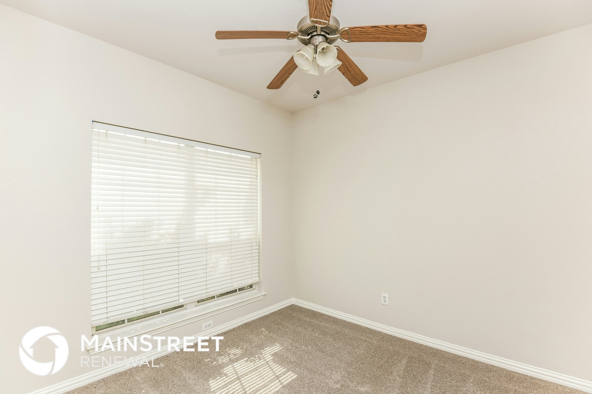 Building Photo - 233 Kennedy Dr