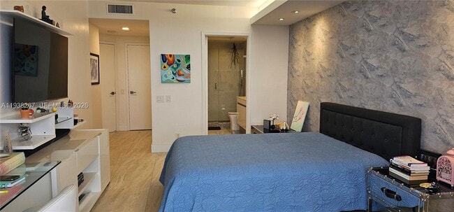 Building Photo - 3802 NE 207th St