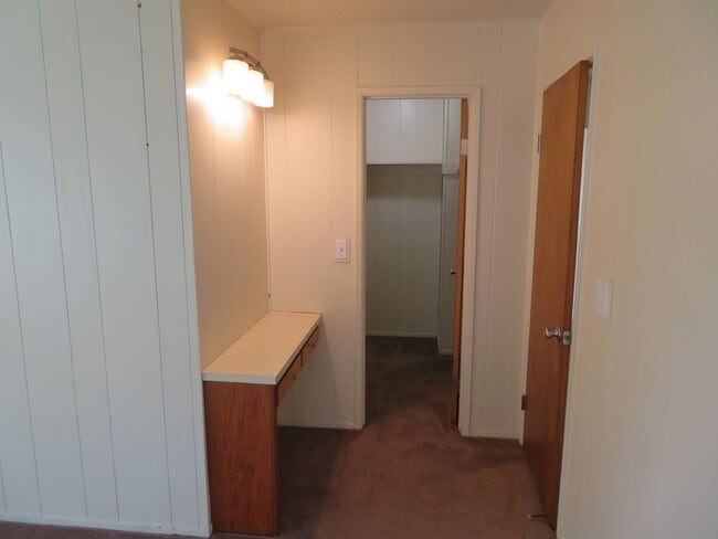 Building Photo - 2 bed 1 bath house in the Capitola jewel box