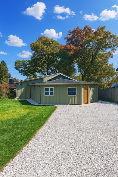 Primary Photo - 806 Peter St