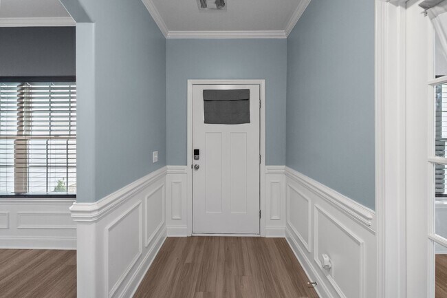 Building Photo - Spacious 5-Bedroom Home in The Palms at New Hampstead with Office & Screened Porch