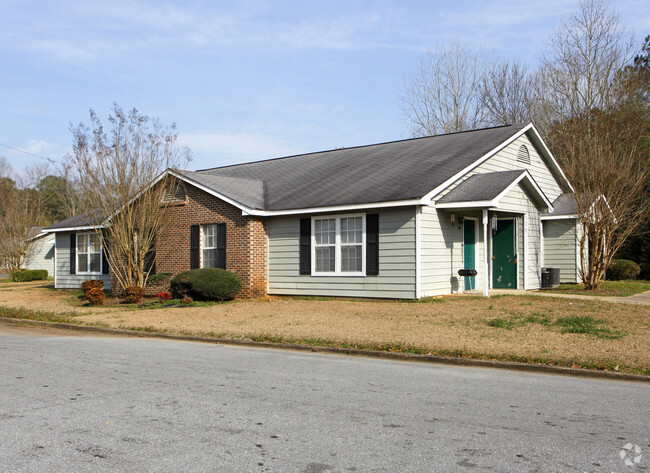 Building Photo - Sylacauga Garden Apartments