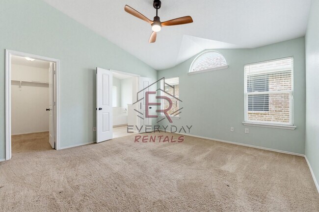Building Photo - 5582 Perdita Dr