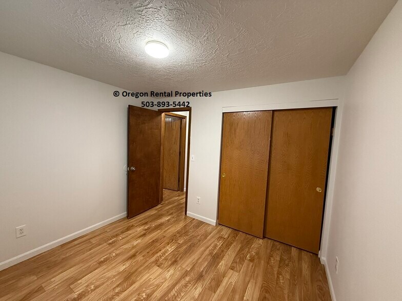 Building Photo - 12802 SE Main St