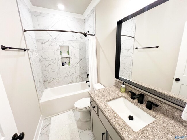 Building Photo - 531 Town Madison Blvd