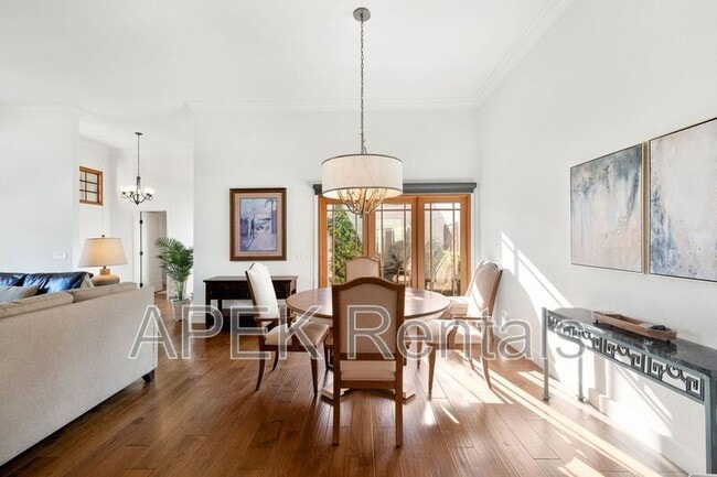 Building Photo - 74939 Vía Lago