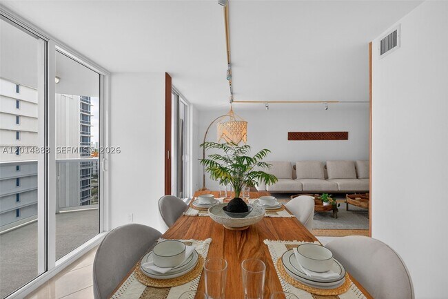 Building Photo - 2401 Collins Ave