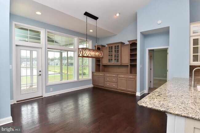 Building Photo - 16058 Rockport Dr