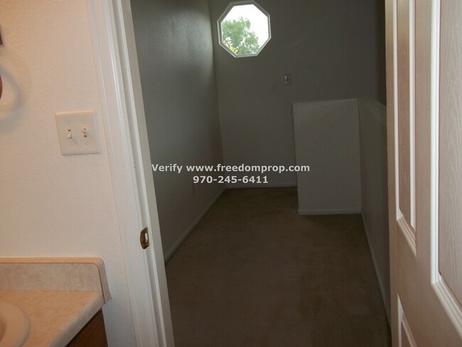 Building Photo - 479 Jaquette Ln