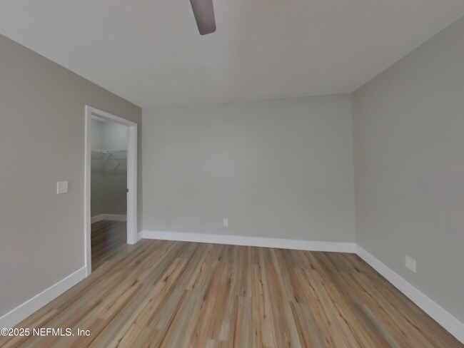 Building Photo - 84092 St James Ct