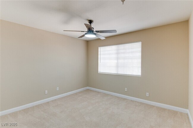 Building Photo - 2750 S Durango Dr