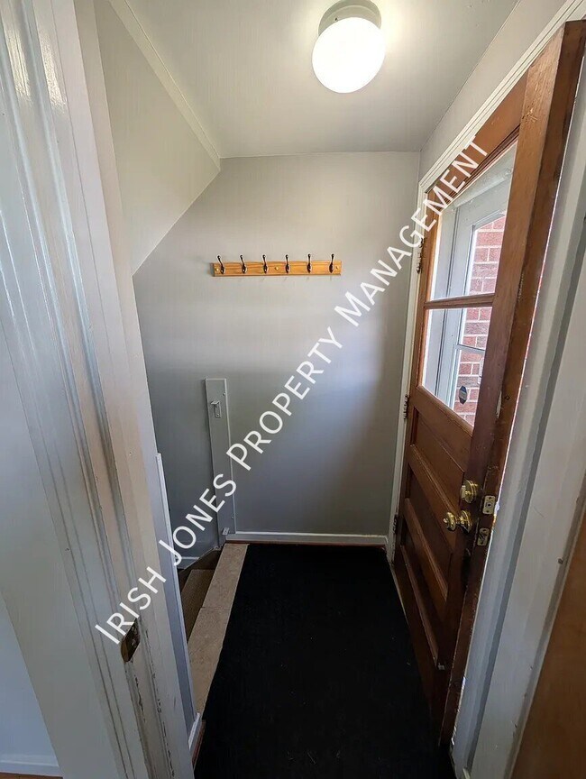 Building Photo - 25 Wendel Ave