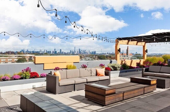 Building Photo - 1038 John F. Kennedy Blvd