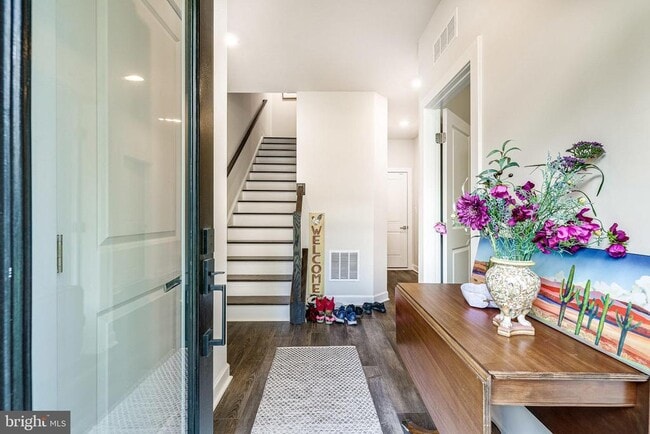 Building Photo - 2335 Water Promenade Ave