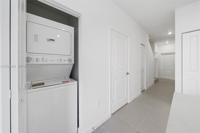 Building Photo - 33762 SW 194th Pl