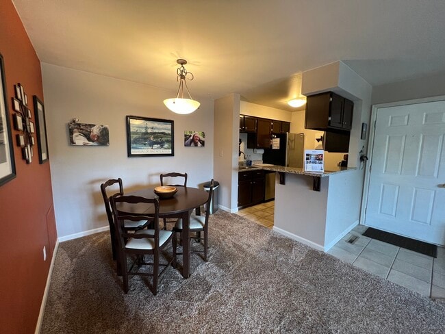 Building Photo - 4670 White Rock Cir