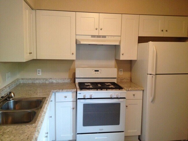 Building Photo - 4903 Merritt Dr