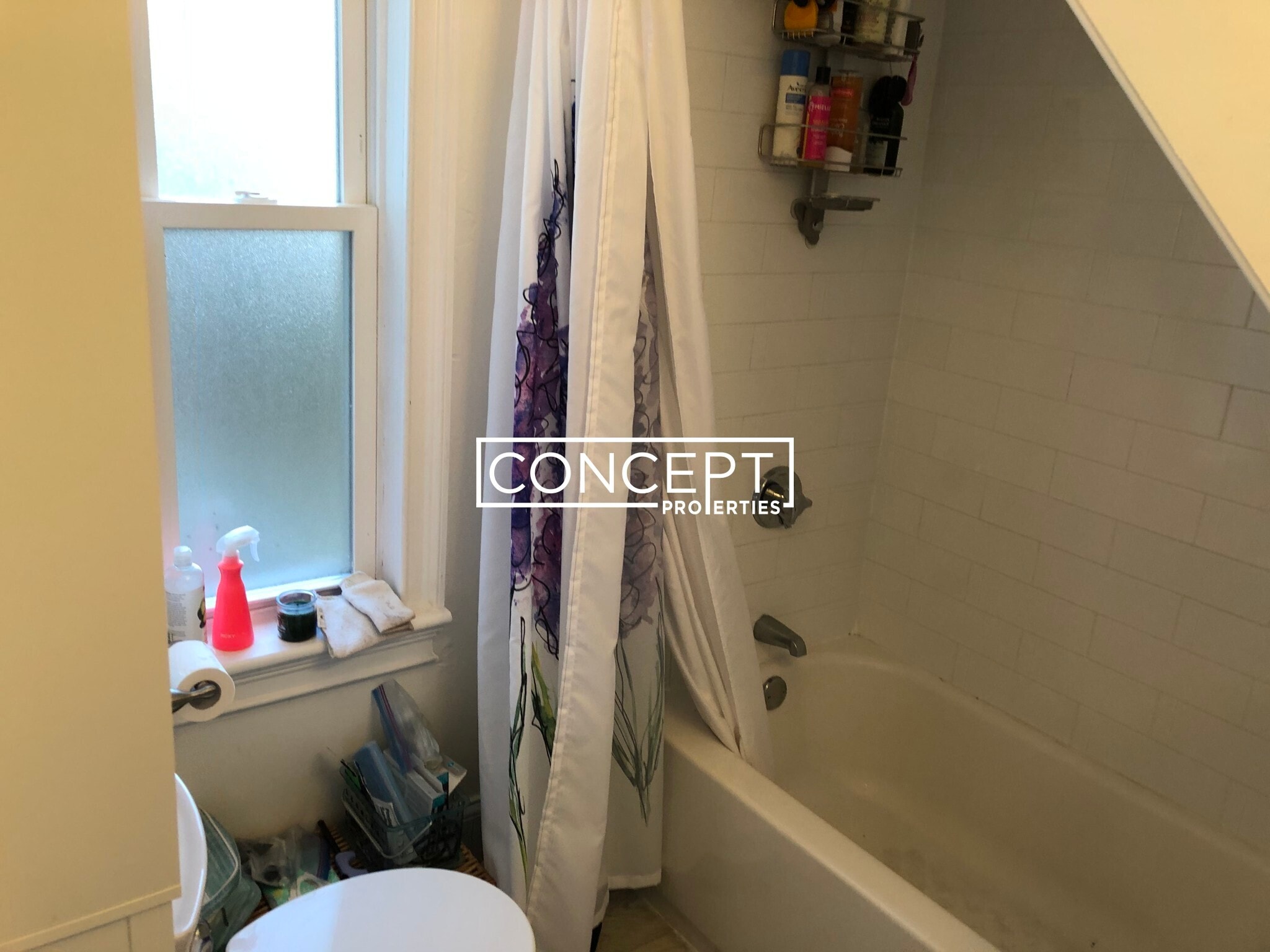 Building Photo - 8 Claremon St