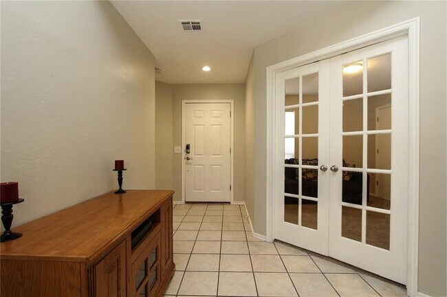 Building Photo - 10209 Aberdeen Dr