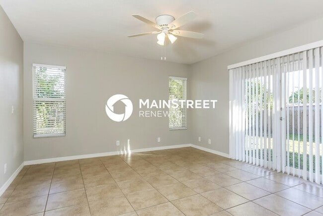 Building Photo - 3 Bedroom Pet-Friendly Home in Hollywood, ...