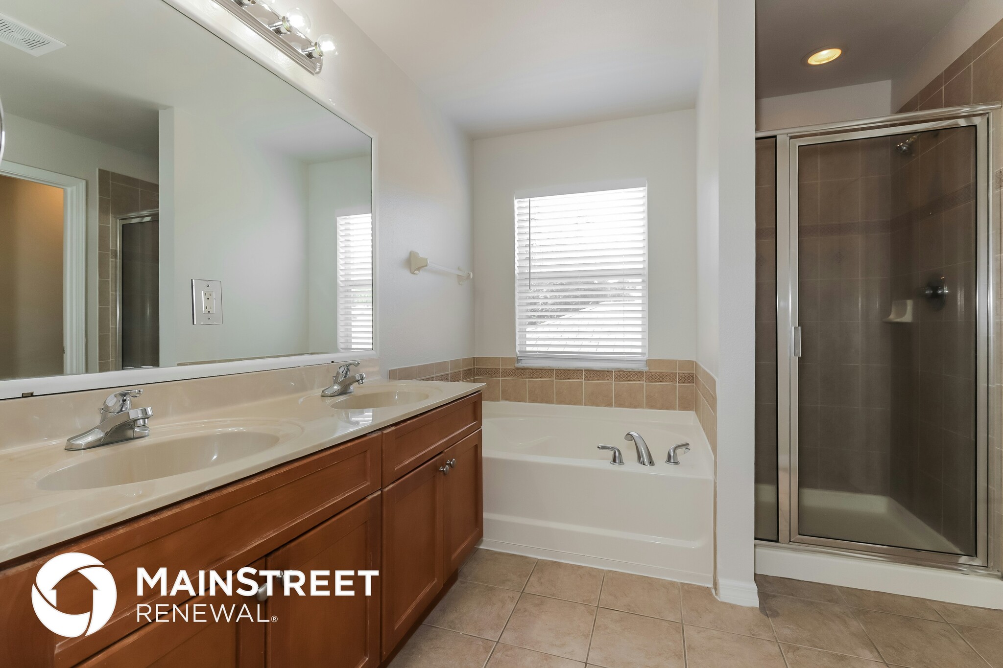 Building Photo - 11420 Bay Gardens Loop