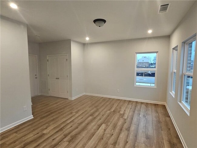 Building Photo - 2859 Beacon Cove