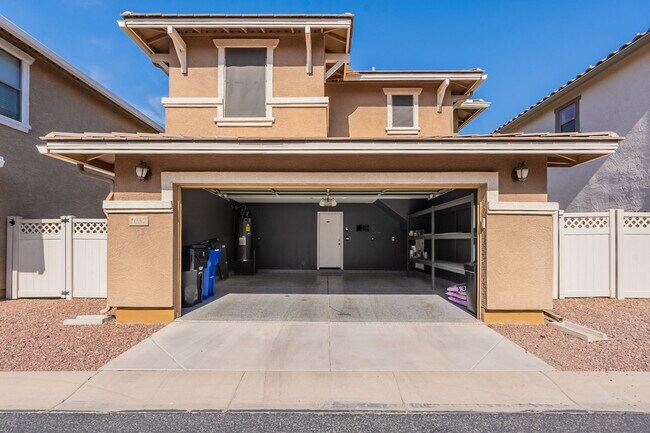 Building Photo - 1057 S Deerfield Ln