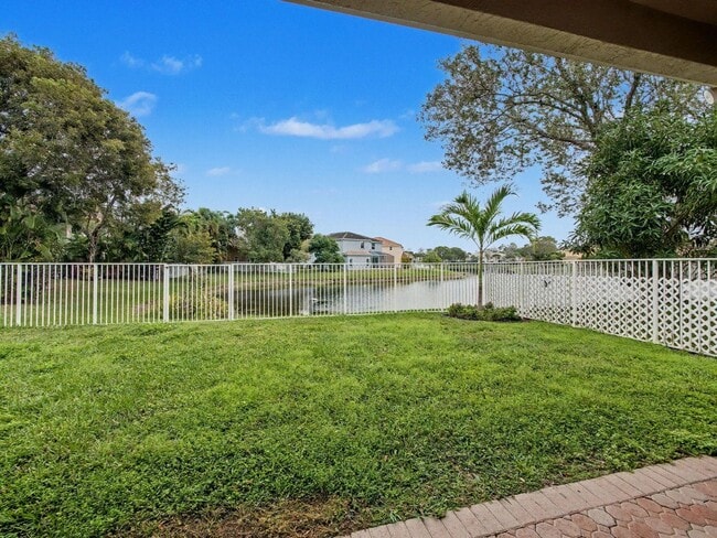 Building Photo - 5884 NW 49th Ln