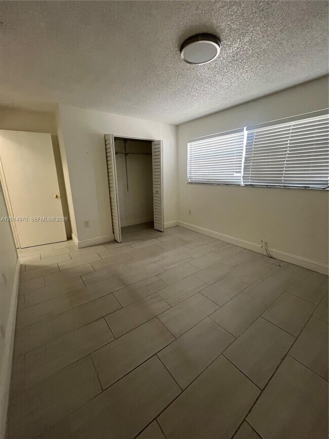 Building Photo - 15609 SW 73rd Cir Terrace