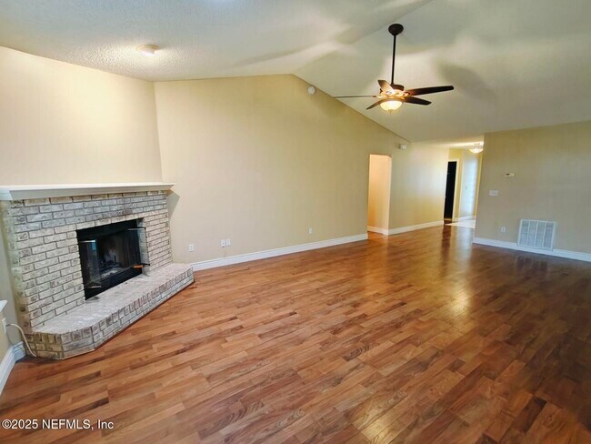 Building Photo - 1845 Weston Cir