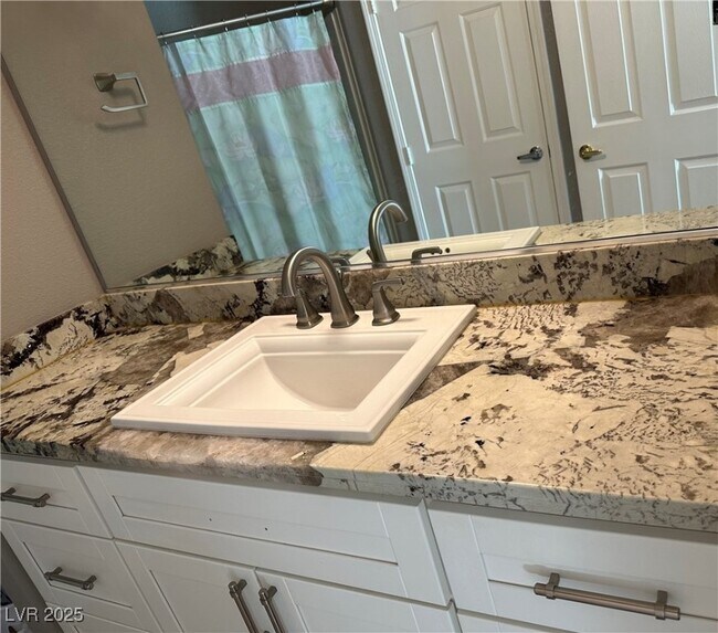 Building Photo - 7119 S Durango Dr