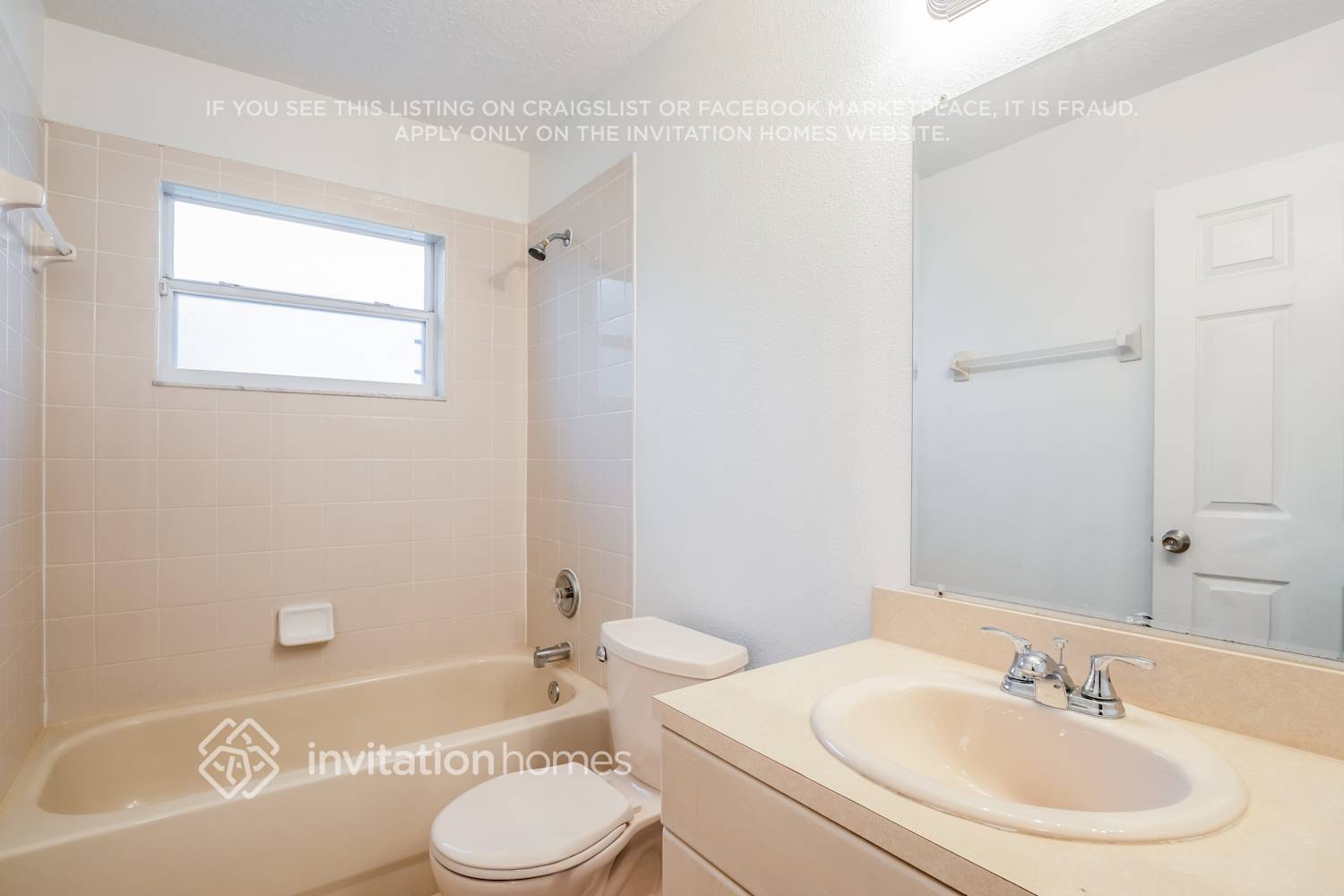 Building Photo - 2440 Oak Mill Dr