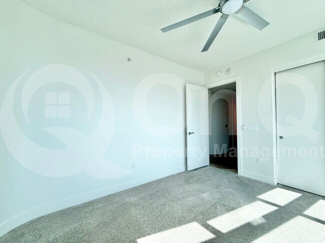 Building Photo - 140 E Rio Salado Pkwy