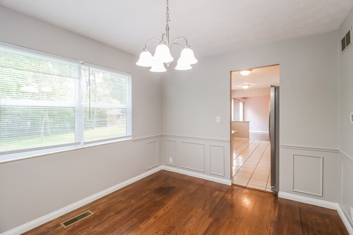 Building Photo - 7561 Tanglewood Ln