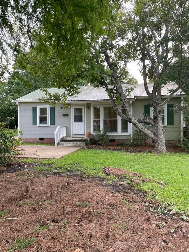Primary Photo - 3607 Washington Ave