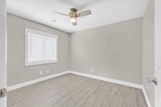 Building Photo - 1464 Amitola Ave