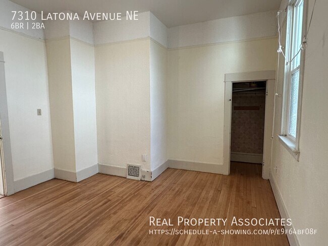 Building Photo - 7310 Latona Ave NE