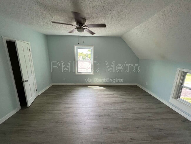 Building Photo - 3416 Anderson Ave