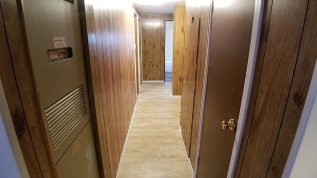 Building Photo - 3 Bed 2 Bath Fully Remodeled Mobile Home w...