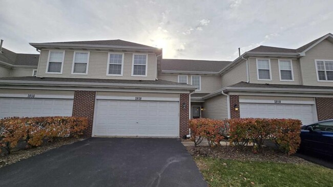 Building Photo - 2 bedroom in Naperville IL 60563