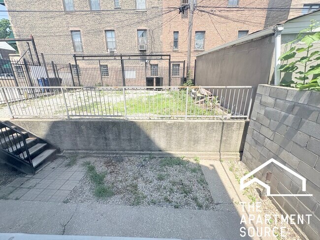 Building Photo - 2652 W 23rd Pl