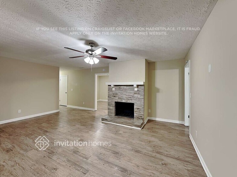 Building Photo - 4433 Wallace Cir SW