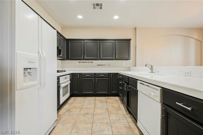 Building Photo - 9108 Vista Greens Way