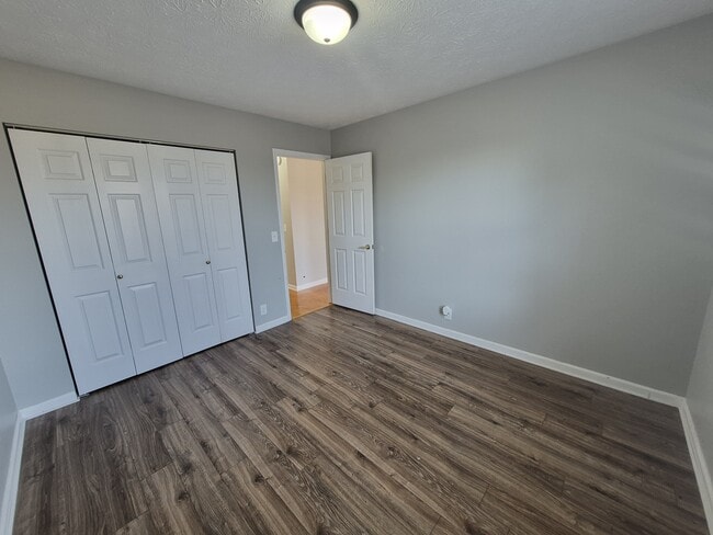 Building Photo - 307 Chiswick Ct