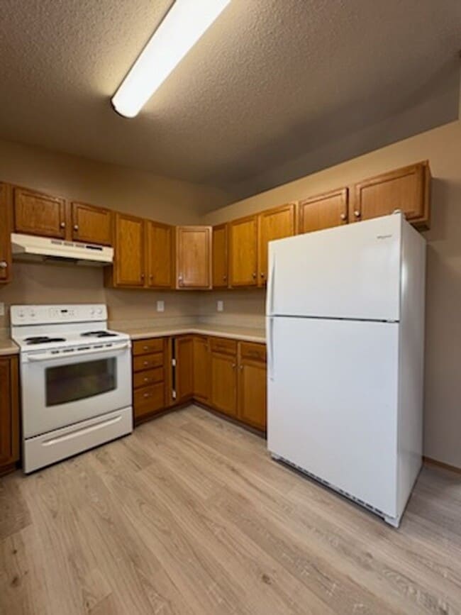 Building Photo - 4 BED | 2 BATH | SINGLE GARAGE | RAPID VALLEY