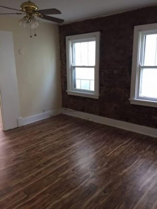 Building Photo - 2817 Glendora Ave