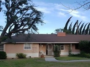 Building Photo - 1709 Garretson Ave